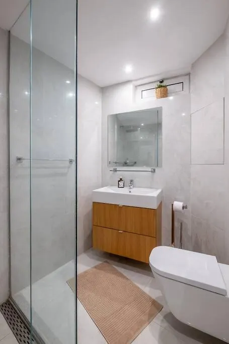 Stunning Luxury 3 Bedroom Apt In The Heart Of Town Sofia