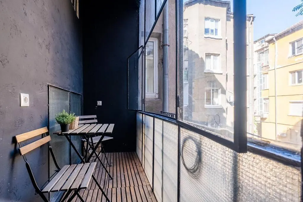 Stunning Luxury 3 Bedroom Apt In The Heart Of Town Sofia