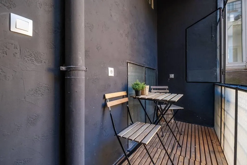 Apartment Stunning Luxury 3 Bedroom Apt In The Heart Of Town Sofia