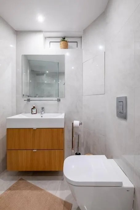 Apartment Stunning Luxury 3 Bedroom Apt In The Heart Of Town Sofia Bulgaria