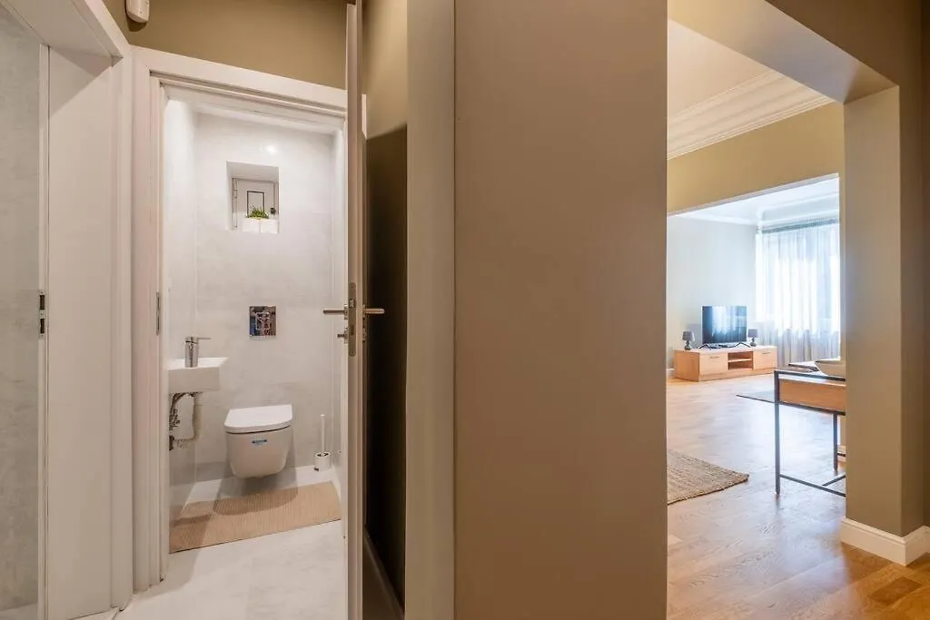 Apartment Stunning Luxury 3 Bedroom Apt In The Heart Of Town Sofia
